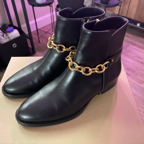 Burberry Tibbenham Ankle Boot with Gold Chain 36.5 - Picture 2 of 4
